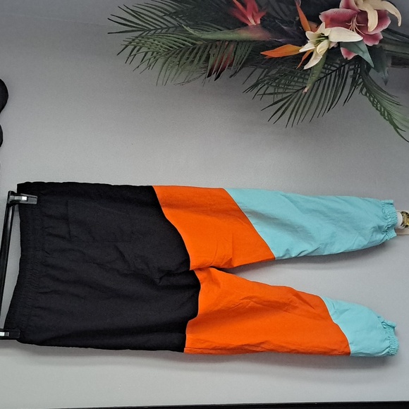 Jogger Color Block Nylon Set  Sz Medium Blue, Black & Orange PTP:22" - Picture 7 of 11